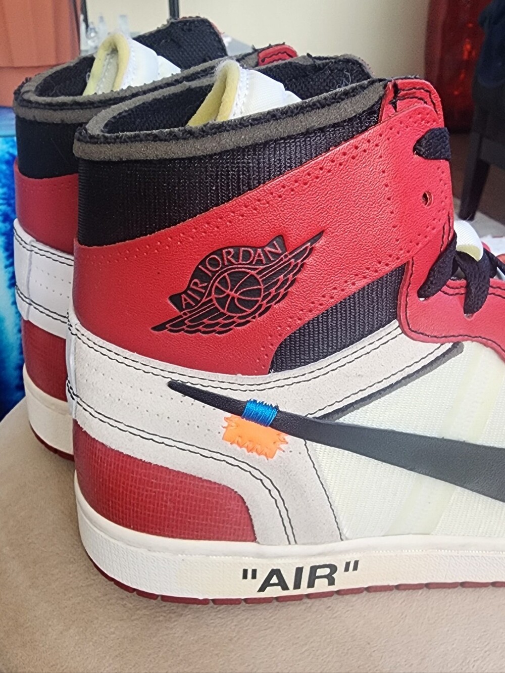 Size 11.5 - Jordan 1 Retro OG x Off-White High Chicago - Picture 6 of 13